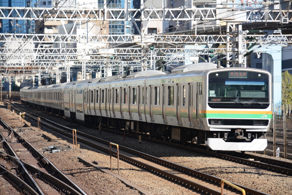 「東海道線」E231系。