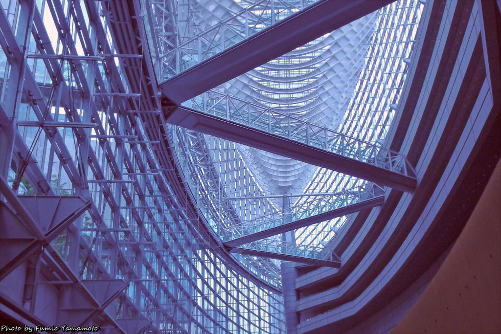 晩夏の東京国際フォーラム　その１