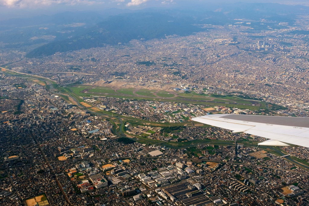 伊丹空港上空より 2020 文月 その１