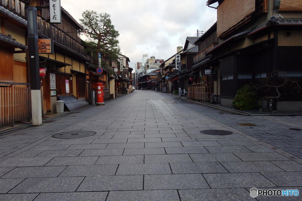 朝の花見小路　その１