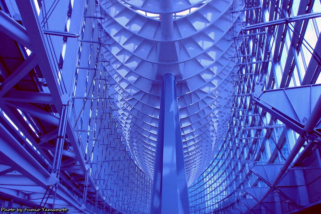 晩夏の東京国際フォーラム　その２