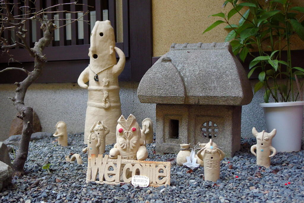 コロナぁ～！　我らが貴様らにとどめを刺してくれようっ！(｀Д´#)