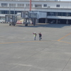 達者でなぁ～！(離陸する飛行機に･･･)