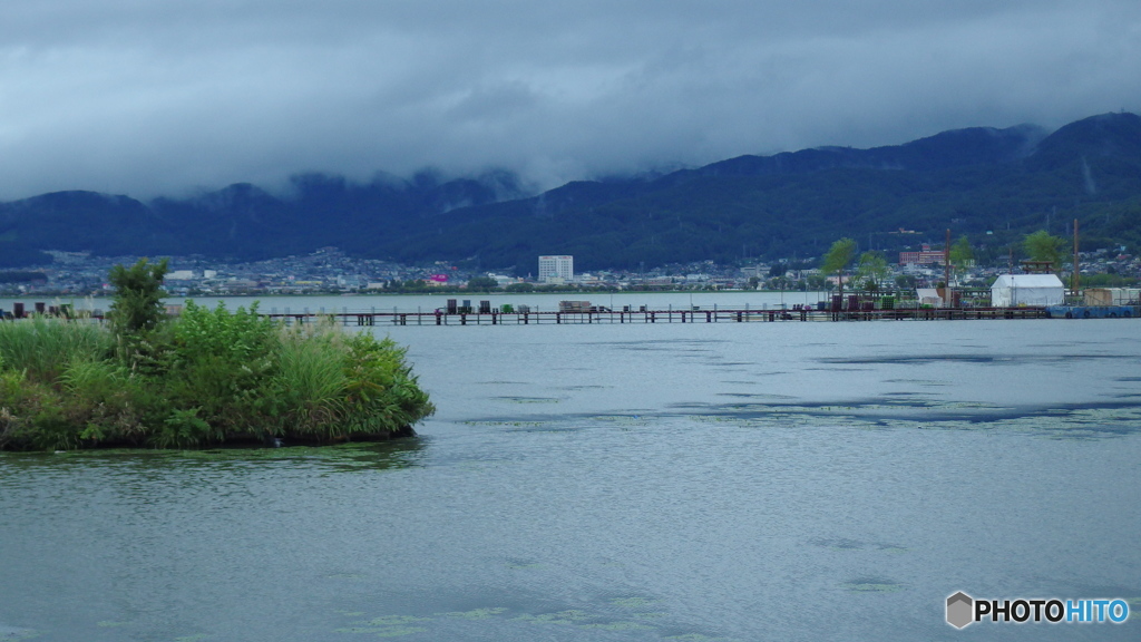 曇天の諏訪湖　その３