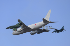 岐阜基地航空祭2017　KC-767空中給油デモ