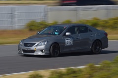 サーキットで流し撮り 2