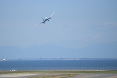 セントレア　激ひねりのB777