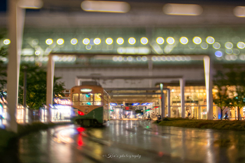 Extra bokeh ~Rainy train~