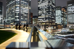 東京が奏でる強烈な光