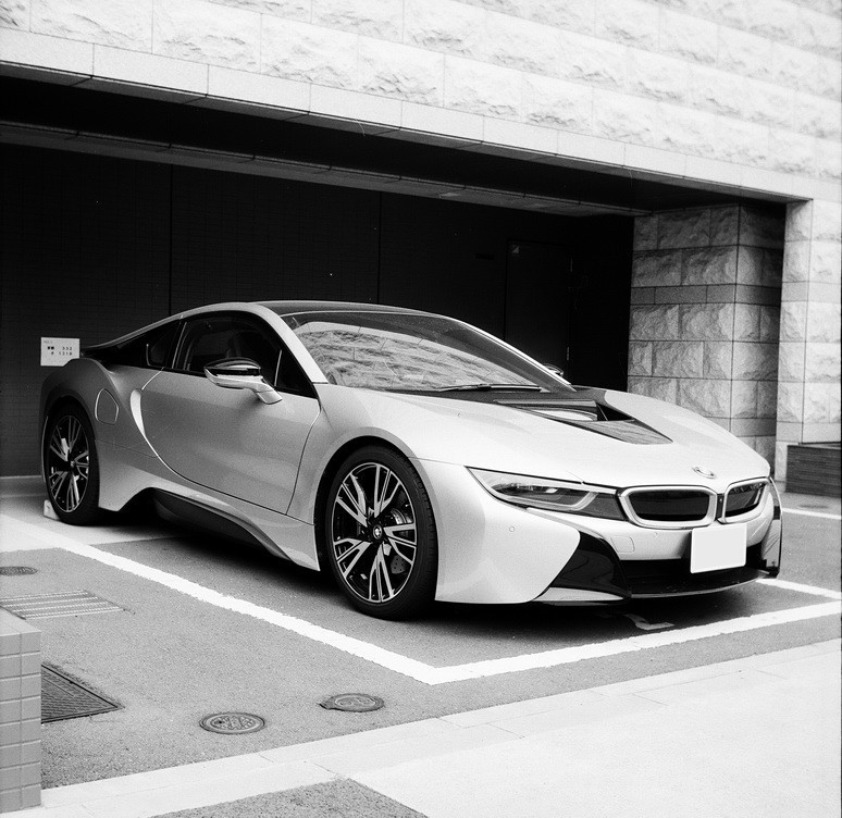 BMW i8