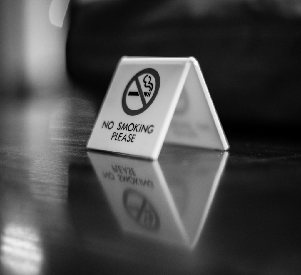 NO SMOKING