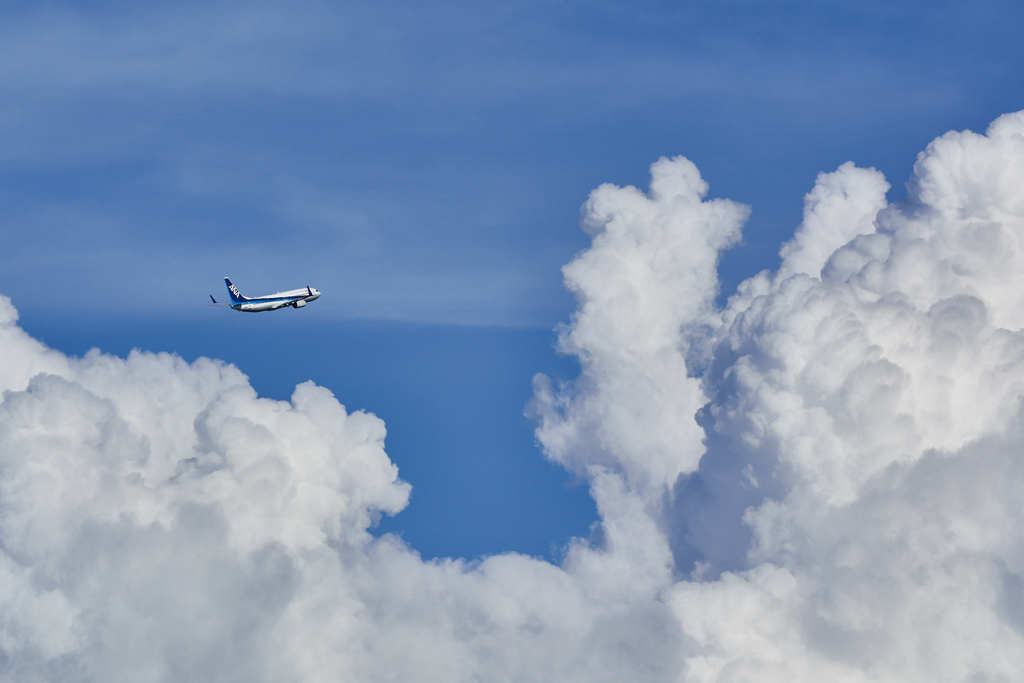 雲と飛行機