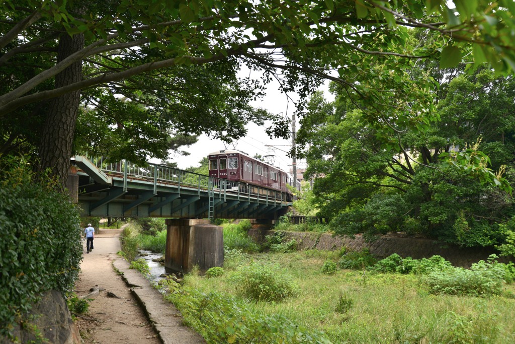 列車が通る②