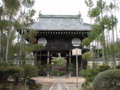 源光庵山門