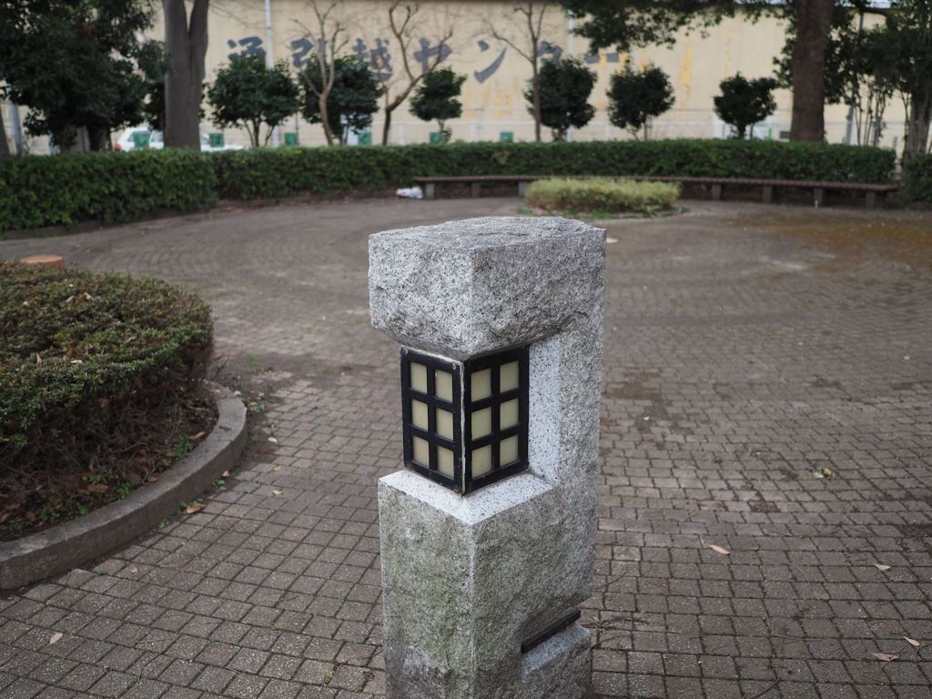 フルサイズvsマイクロフォーサーズ24b