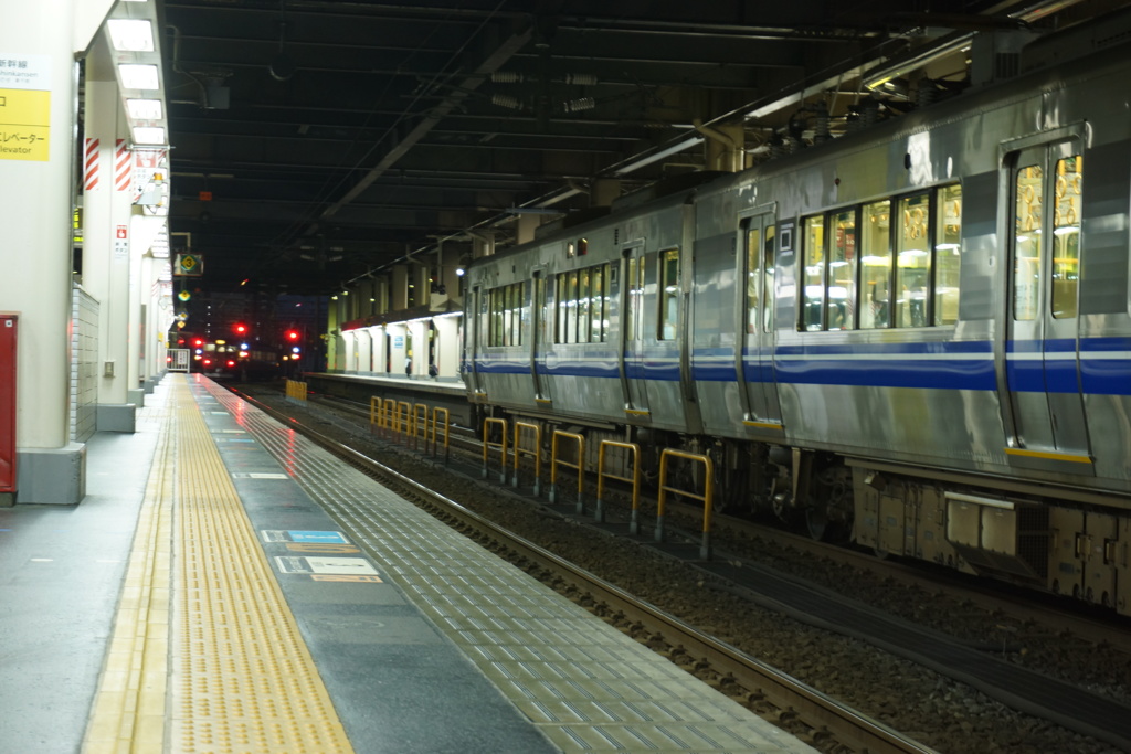 去りゆく列車、その先に