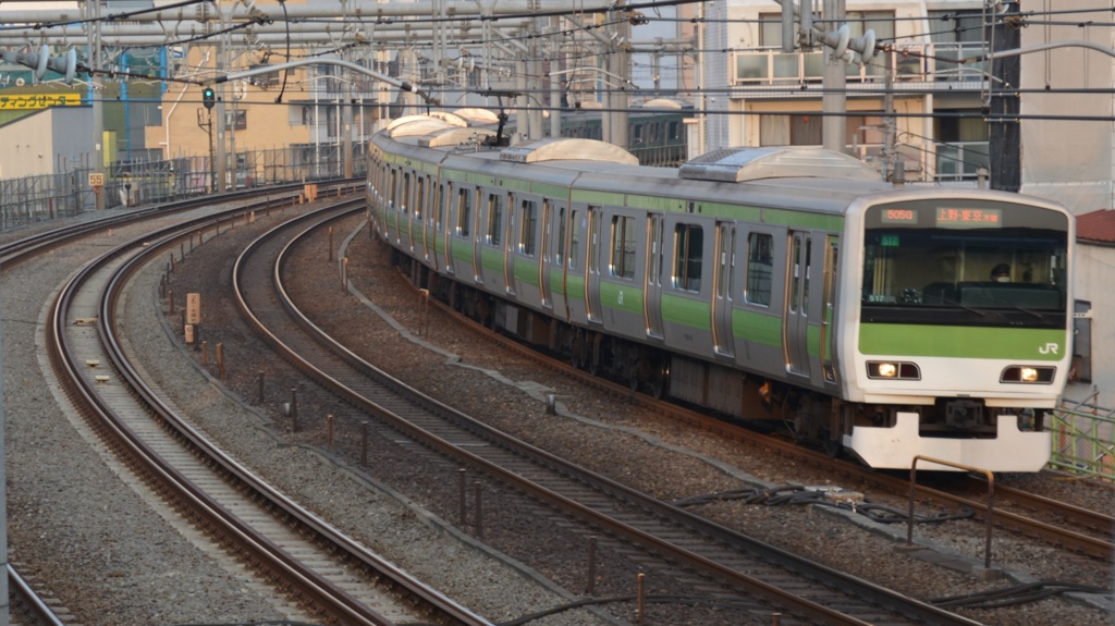 丸い緑の山手線