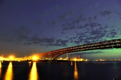 闇をかける橋