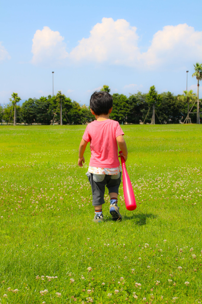 背中で語る３歳児　カラーver.