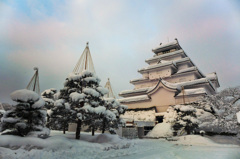 雪吊りの似合う城