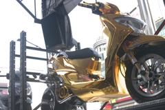 黄金バイク