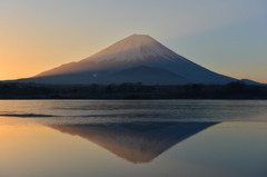 逆さ富士