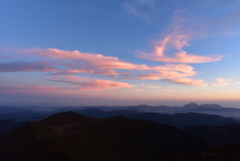 由布岳と山々を望んで