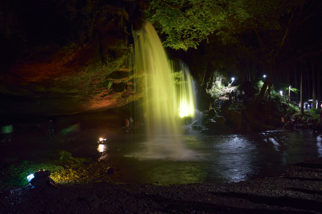 鍋ヶ滝ライトアップ