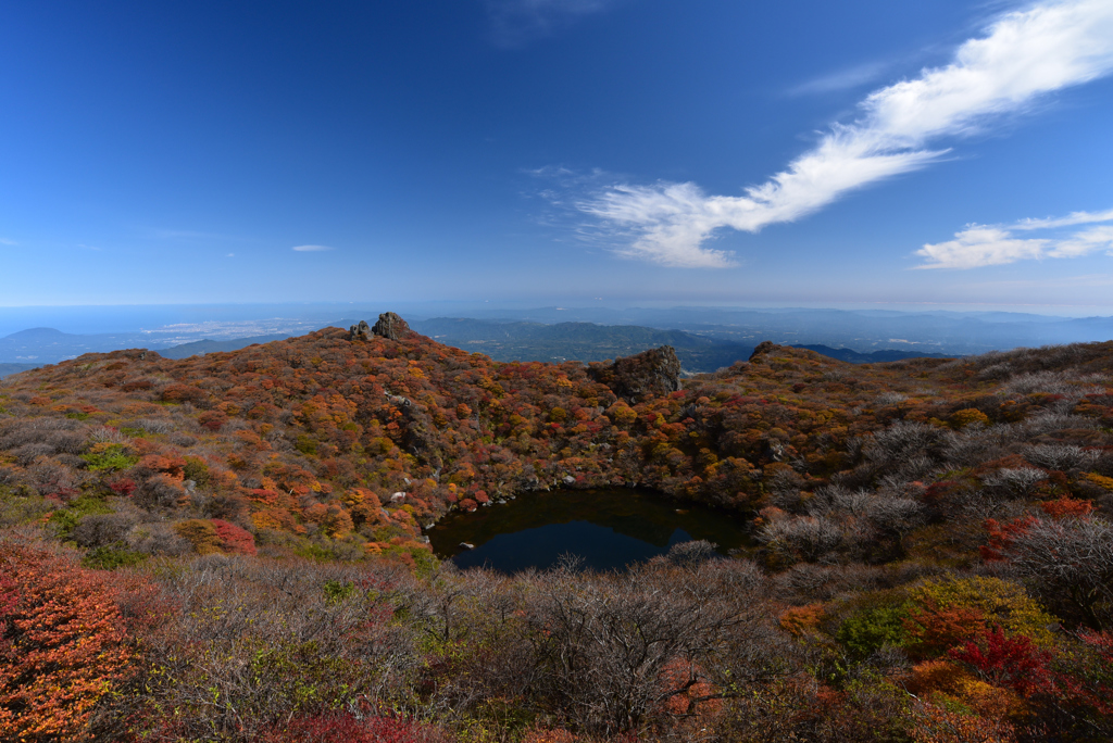 御池と紅葉Ⅳ