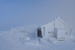 雪の家