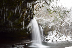 雪の鍋ヶ滝④