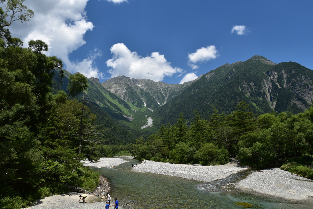 河童橋より穂高を見上げて