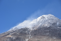 由布岳の雪煙