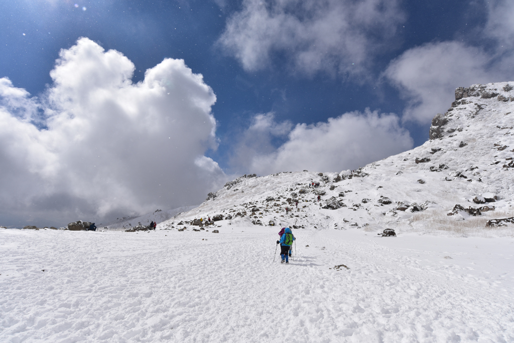 雪のくじゅう連山