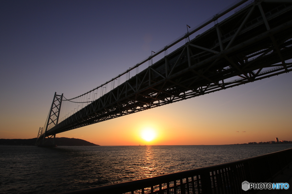 明石海峡大橋よりの夕日