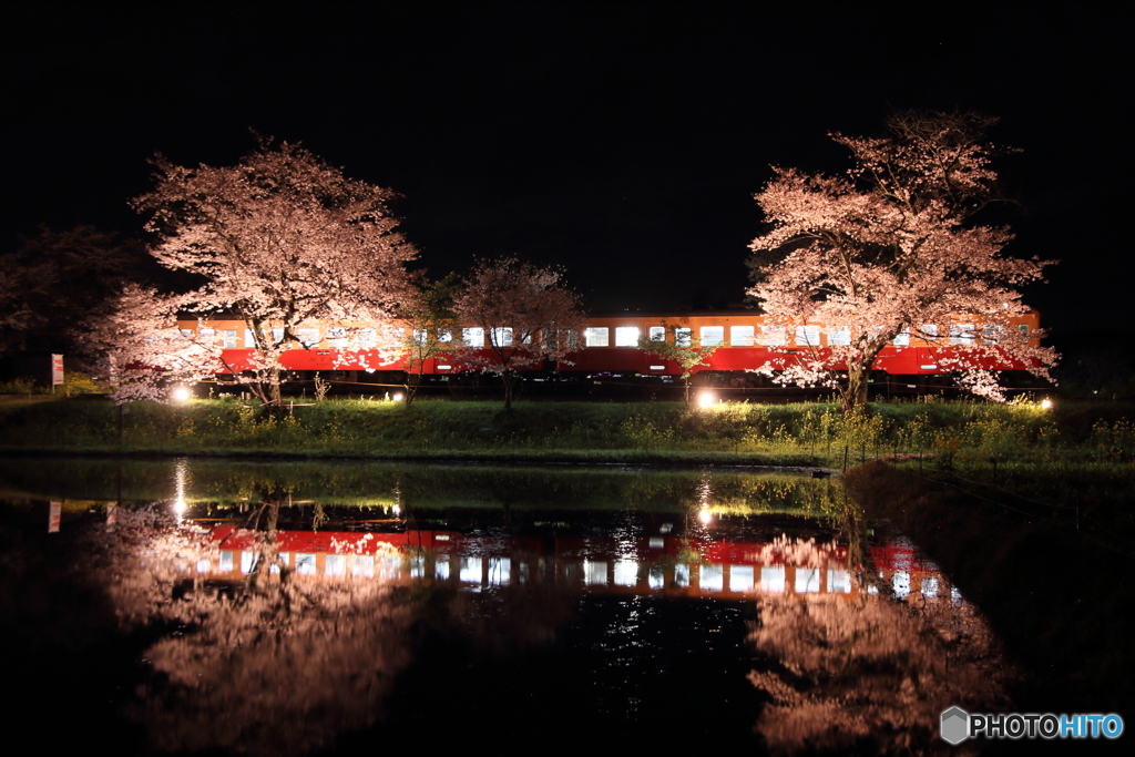 春の小湊鉄道 名物 水鏡