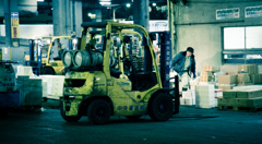 フォークリフト