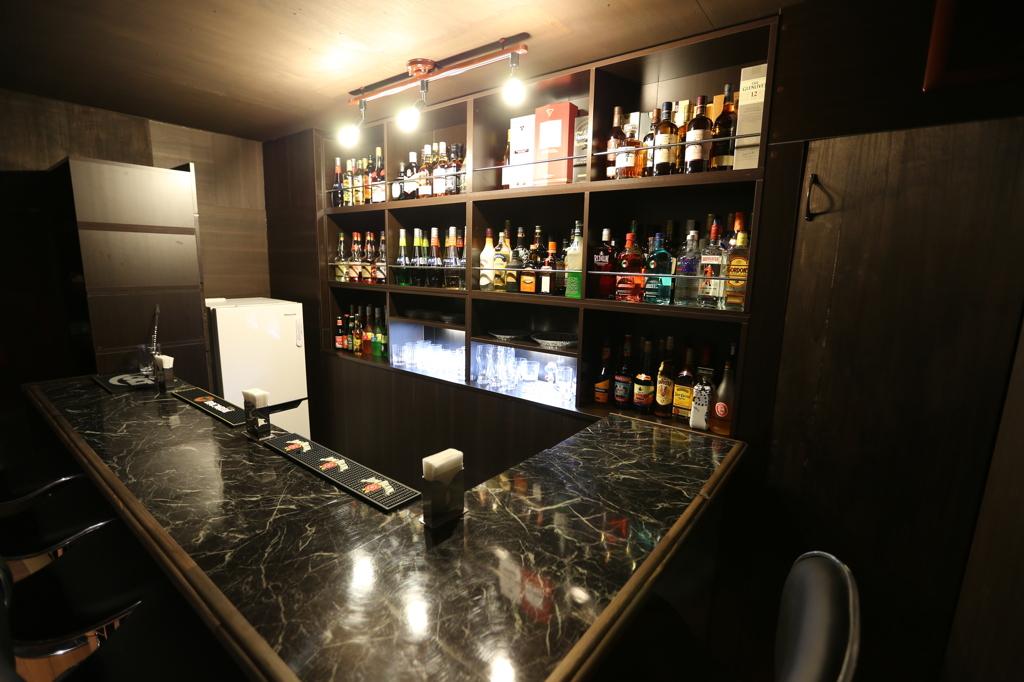 近所のBAR 1