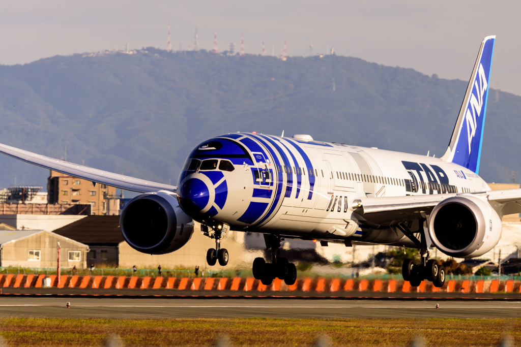 R2-D2 ANA JET in ITM
