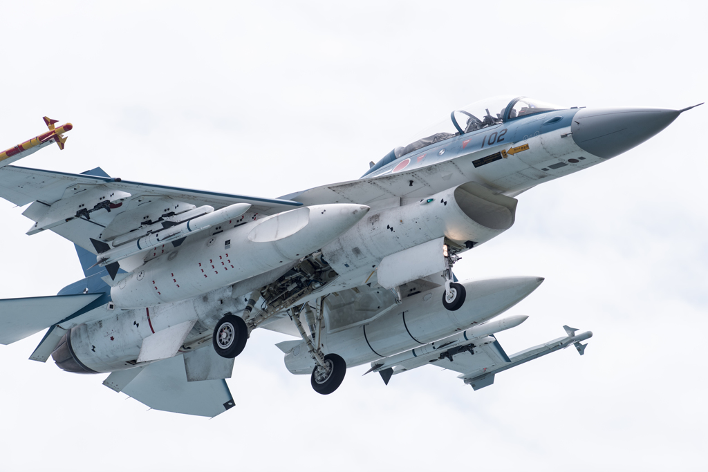 ADTW F-2B #102  XASM-3 & AAM-3 & AAM-4