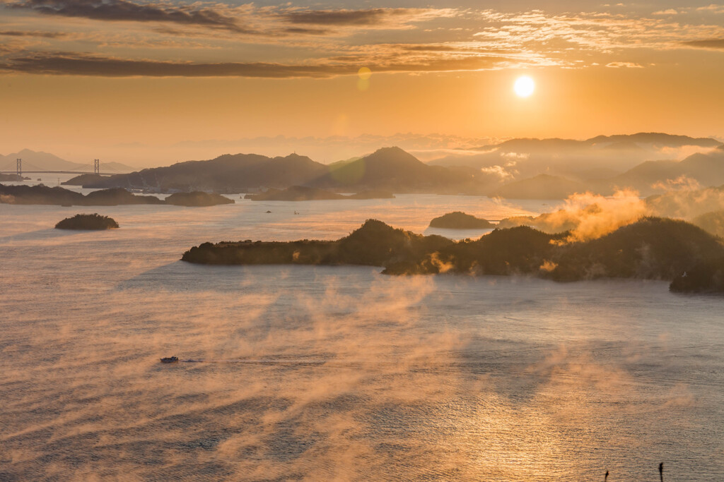 三原の海霧