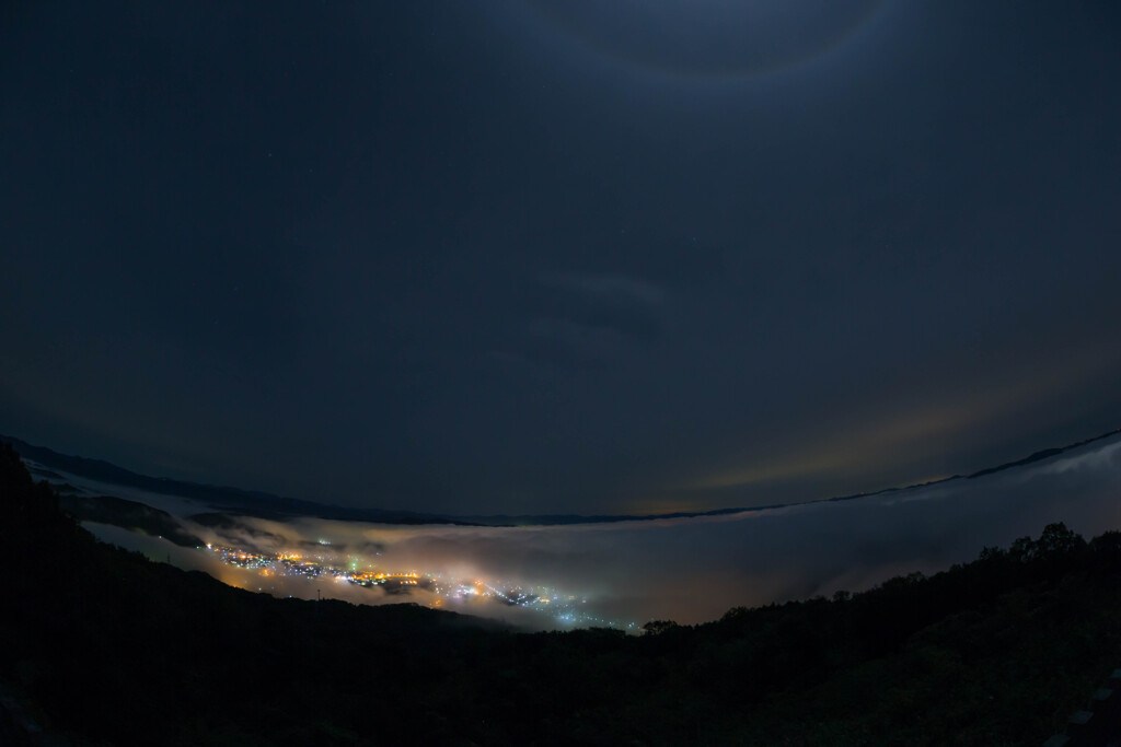 三次の街と雲海-2