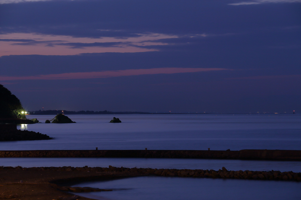 夫婦岩（夕暮れ）