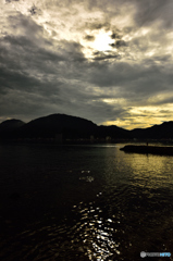 梅雨の朝に内浦