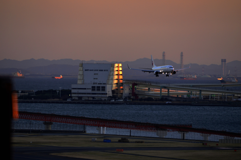 夕暮れの空港---②