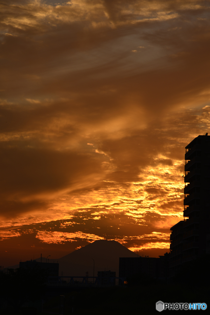 燃える夕陽