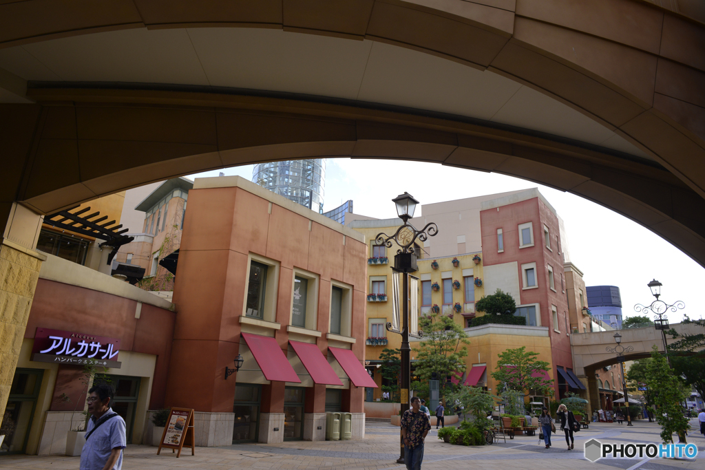 向こうは・・・