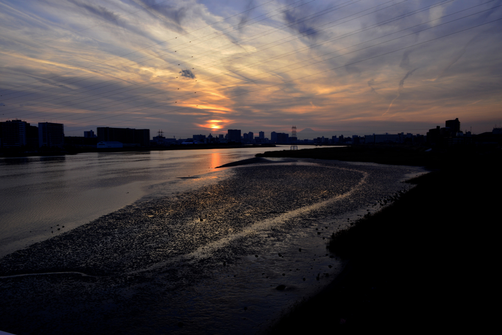 いつもの河口の夕景