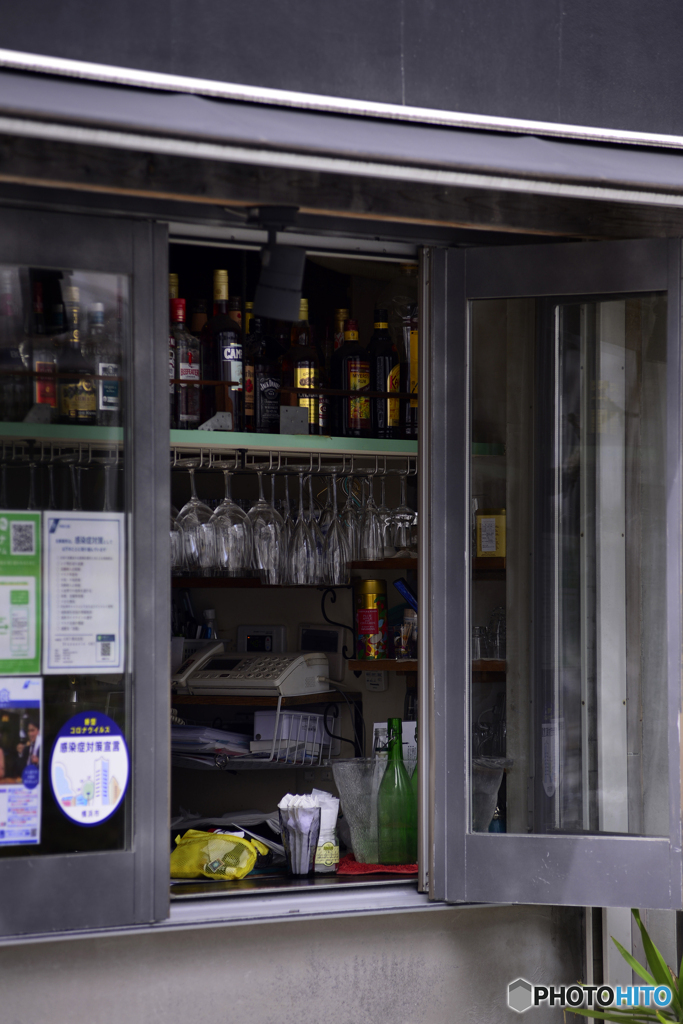 開店前・・窓あけて・・