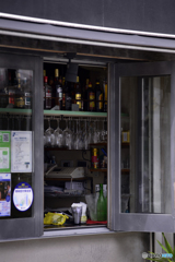 開店前・・窓あけて・・